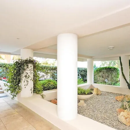 Apartmán In With 2 Bedrooms And Wifi *